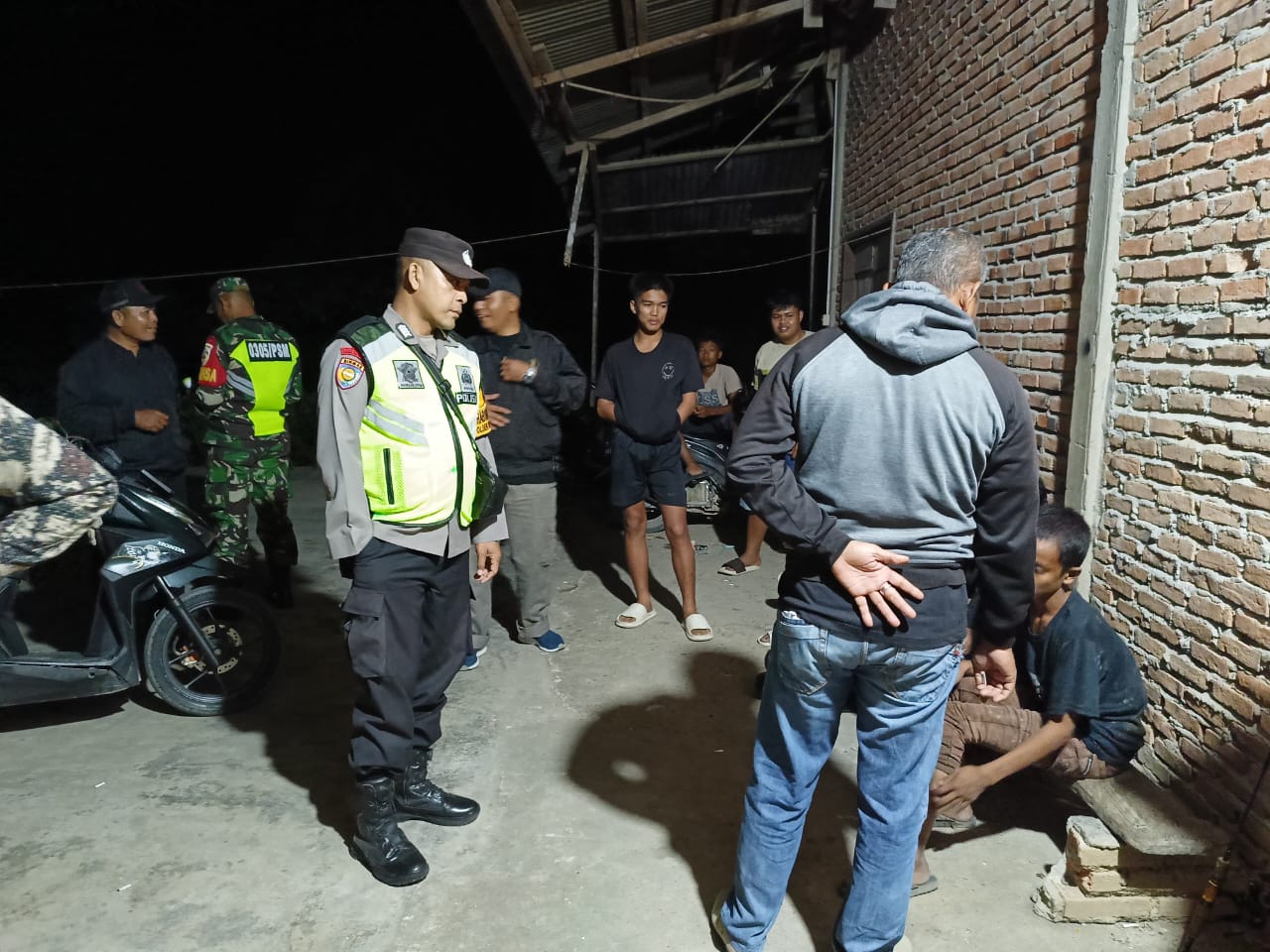Patroli Tiga Pilar di Nagari Desa Baru Barat, Polsek Ranah Batahan Wujudkan Rasa Aman dan Nyaman