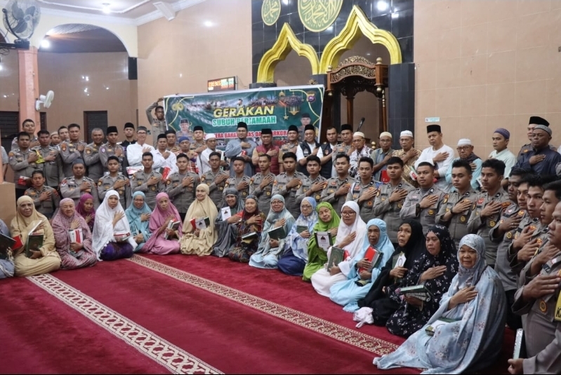 Kapolda Sumbar Irjen Pol Gatot Tri Suryanta Gelar Gerakan Subuh Berjamaah di Kota&nbsp;Sawahlunto