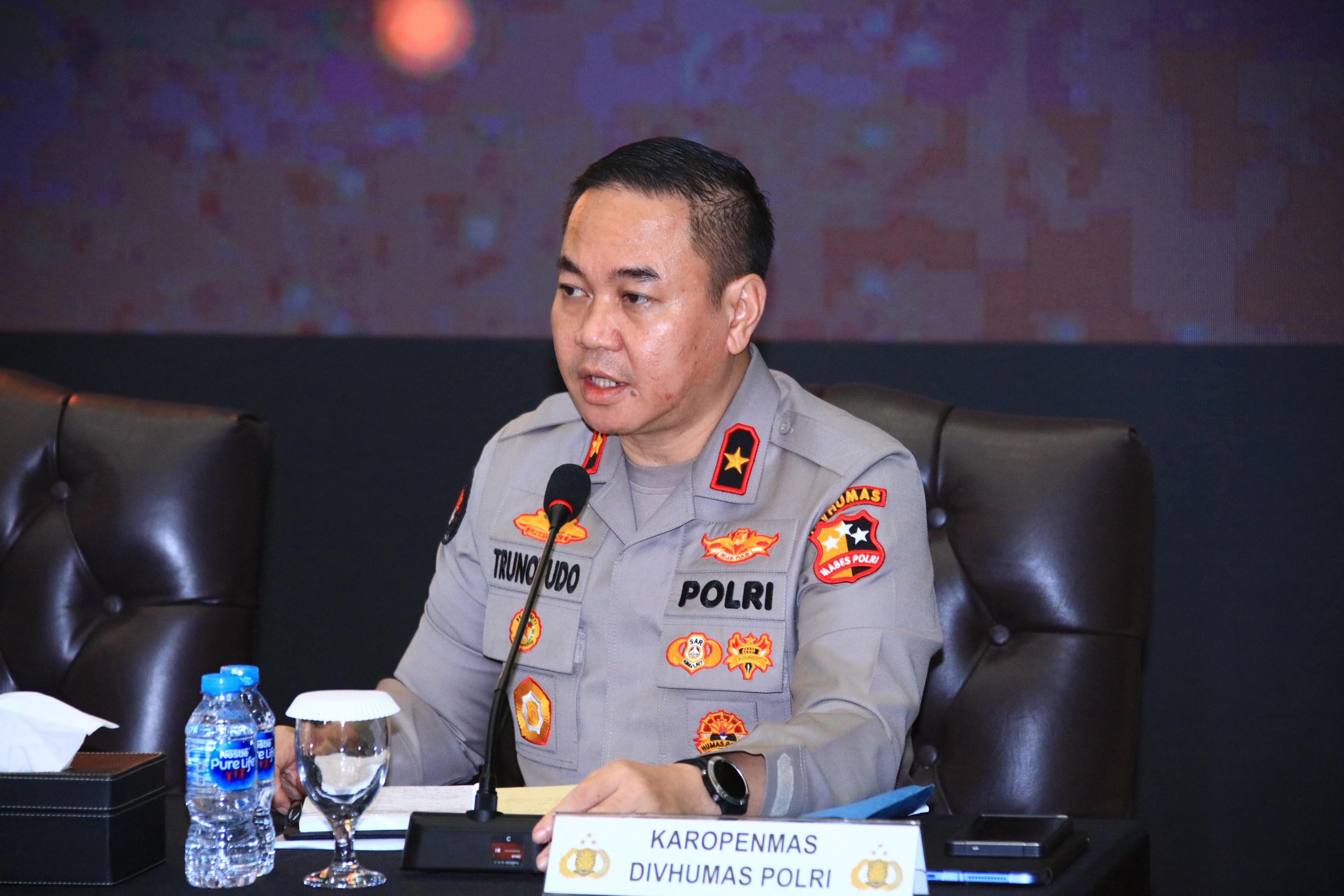 Polda Jatim Kembalikan Buku :&nbsp; Tidak Terkait Tindak Pidana