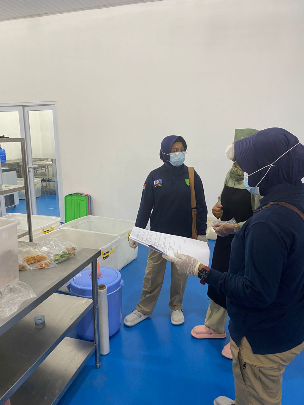 Biddokkes Polda Sumbar Gelar Pemeriksaan Food Safety MBG SPPG di Tiga Unit, Pastikan Higienis dan Gizi&nbsp;Seimbang