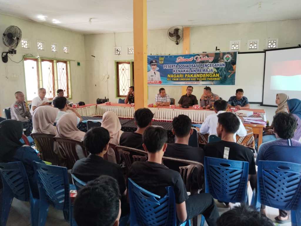 Kapolsek 2×11 Enam Lingkung Berikan Sosialisasi Pencegahan Kenakalan Remaja di Nagari&nbsp;Pakandangan