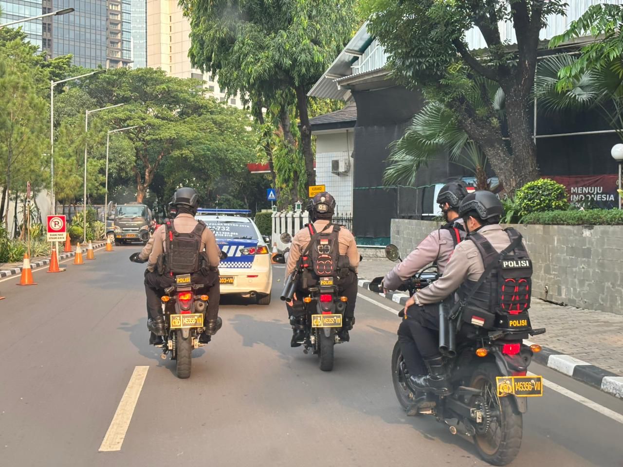 Ciptakan Rasa Aman Polisi Kembali Laksanakan Patroli Skala Besar di Jakarta
