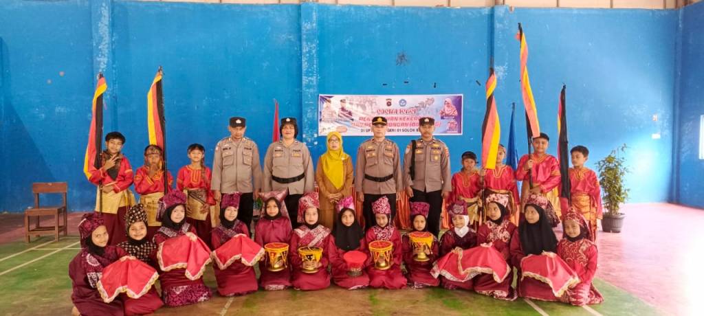Sat Binmas Polres 50 Kota Beri Pembinaan Upacara dan Edukasi Cegah Bullying di SDN 01 Solok&nbsp;Bio-Bio