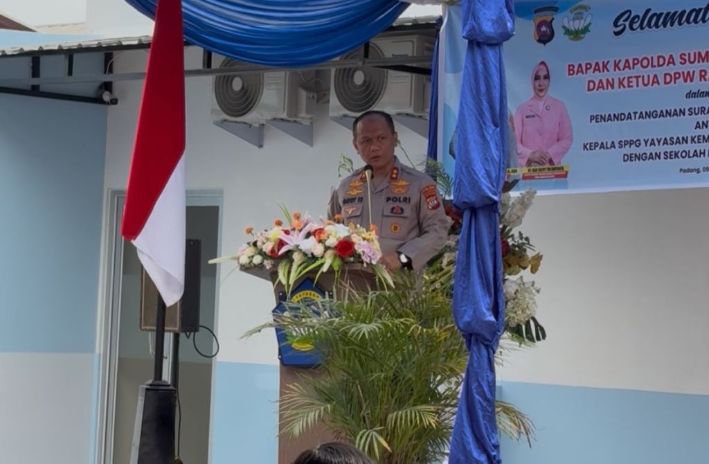 Kapolda Sumbar Komitmen Wujudkan Makanan Bergizi dan Aman untuk&nbsp;Pelajar