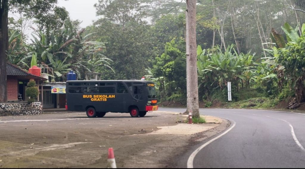 Brimob Hadirkan Bus Sekolah Gratis di&nbsp;Tasikmalaya