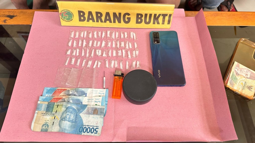 Satresnarkoba Polres Pasaman Barat Ringkus Pengedar Sabu-Sabu di Nagari Lingkuang Aua&nbsp;Baru