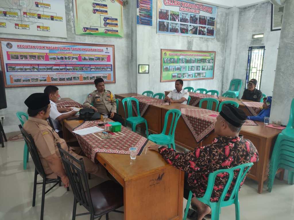 Bhabinkamtibmas Nagari Gurun Mediasi Sengketa Tanah dengan Pendekatan Humanis dan&nbsp;Kekeluargaan