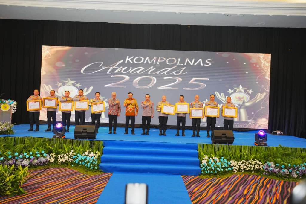 Kapolri Hadiri Kompolnas Award: Polri Tak Antikritik, Komitmen Terus Perbaiki&nbsp;Diri!