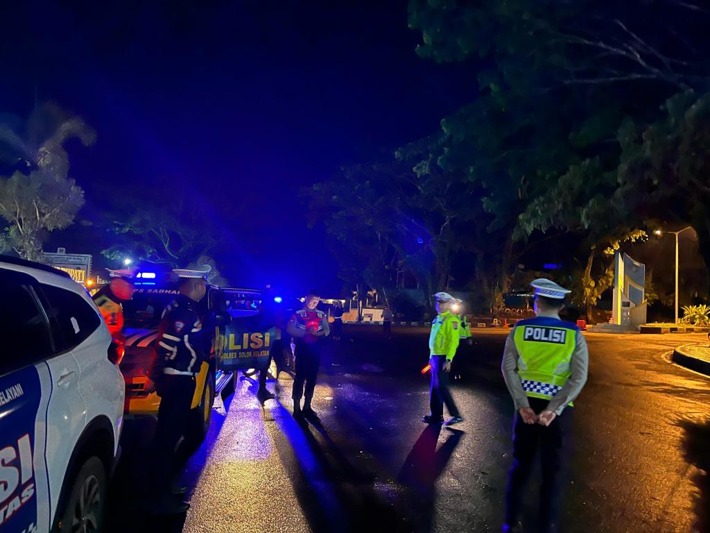 Gebrakan Malam Minggu: Kedepankan Humanis Tim Gabungan Polres & Brimob Gelar Patroli&nbsp;Malam