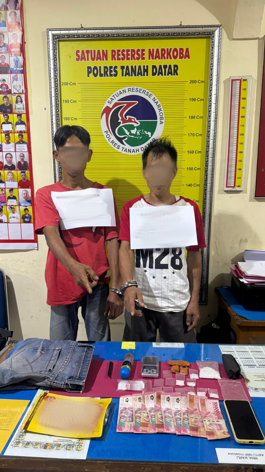 Satresnarkoba Polres Tanah Datar Gulung Dua Pengedar Sabu di Lintau Buo Utara, Barang Bukti Puluhan Paket Sabu Diamankan