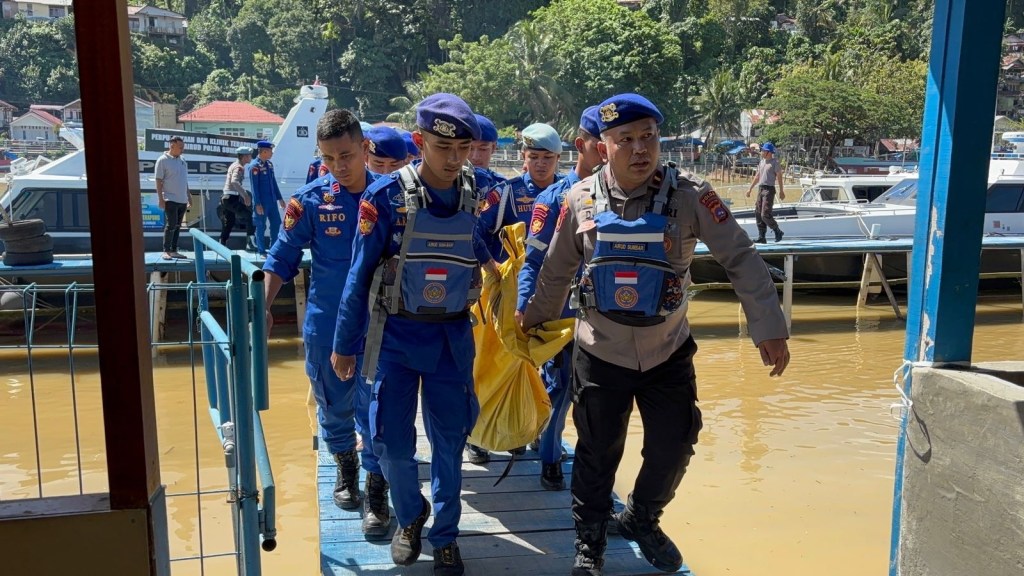 Evakuasi Mayat Perempuan di Pulau Anak Aia, Tim SAR Ditpolairud Polda Sumbar Gerak&nbsp;Cepat