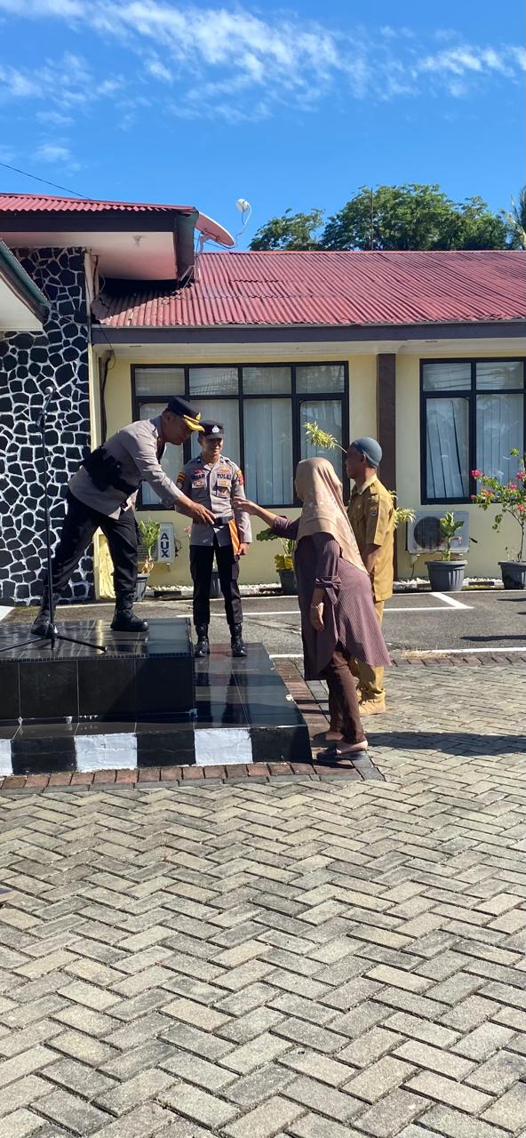 Donorkan Darah, Wakapolres Pariaman: Darah Kami Tak Pernah Habis, Selalu Mengalir Demi&nbsp;Kemanusiaan.