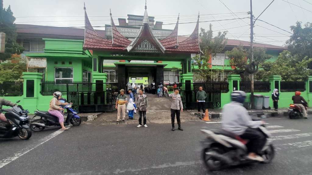 Personil Polres Padang Panjang Gelar Kegiatan Preventif Pagi untuk Berikan Rasa Aman dan Nyaman bagi&nbsp;Masyarakat