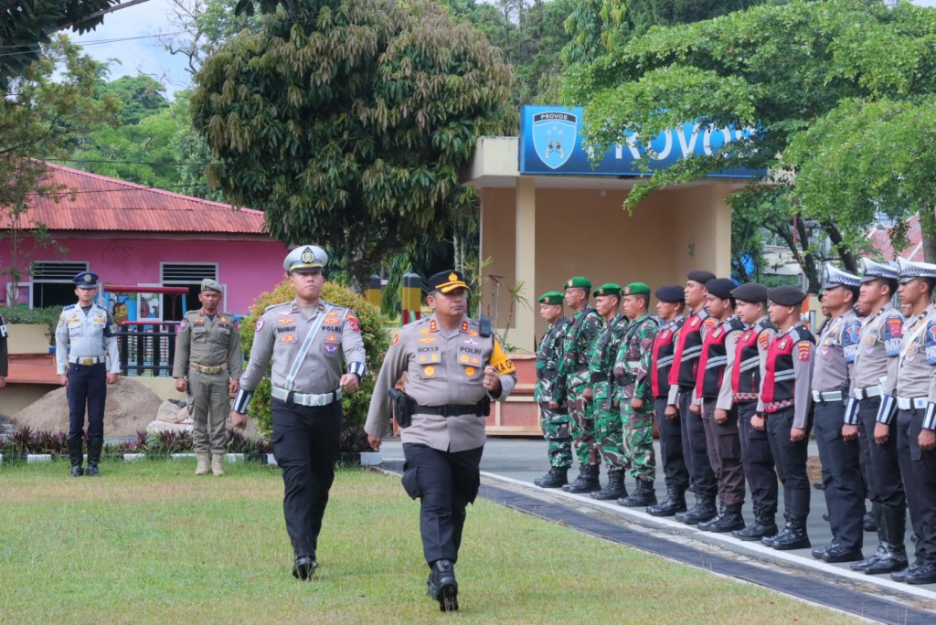 Kapolres Payakumbuh Pimpin Apel Gelar Pasukan Operasi Zebra Singgalang&nbsp;2025