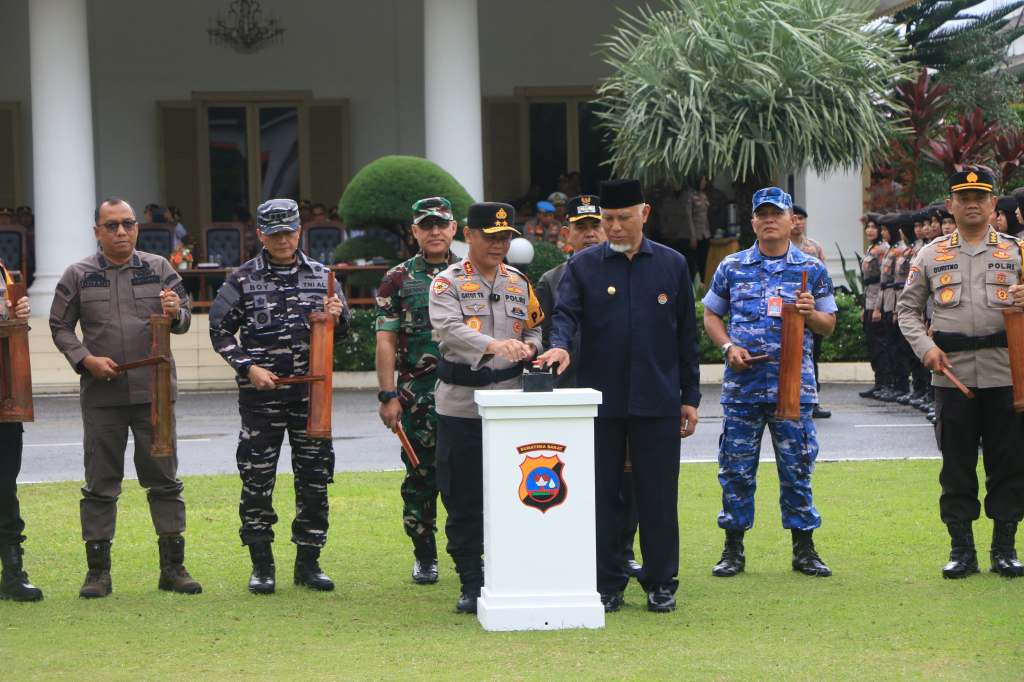 Pimpin Apel Besar Bhabinkamtibmas, Kapolda Sumbar: Satkamling Digital Hadir untuk Pengamanan Lingkungan Berbasis&nbsp;Teknologi