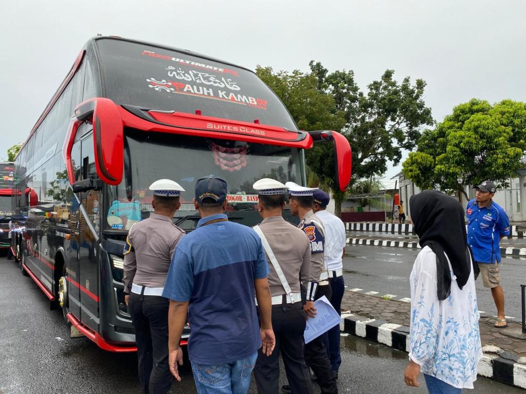 Satuan lalu lintas Polres Pariaman Antisipasi Kecelakaan Lalulintas&nbsp; dalam masa Operasi Zebra Singgalang&nbsp;2025.