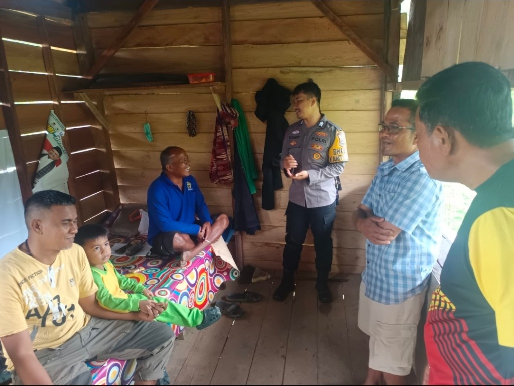 Bhabinkamtibmas Nagari Koto Tangah Gelar Silaturahmi dan Edukasi Kamtibmas Bersama&nbsp;Warga