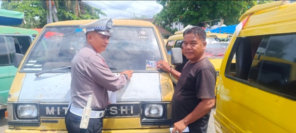 Himbauan dan Sosialisasi Personil Sat Lantas Polres Pariaman dalam pelaksanaan Operasi Zebra Singgalang&nbsp;2025