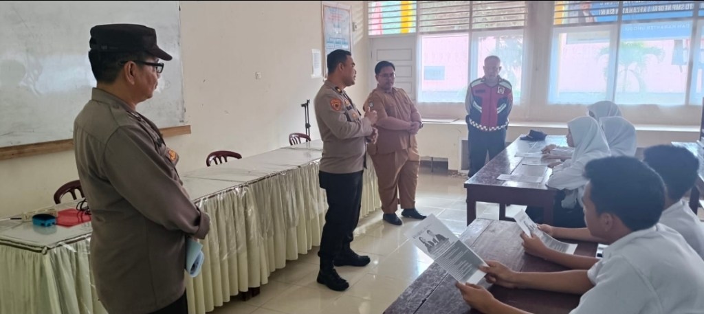 Kabag SDM Polres 50 Kota Gelar Sosialisasi Penerimaan Siswa SMA Taruna Kemala Bhayangkara TA 2026/2027 di SLTP N 1&nbsp;Suliki