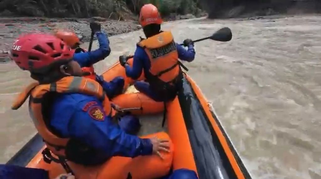 Polairud Polda Sumbar Terjunkan Personel di Lima Wilayah Terdampak&nbsp;Bencana