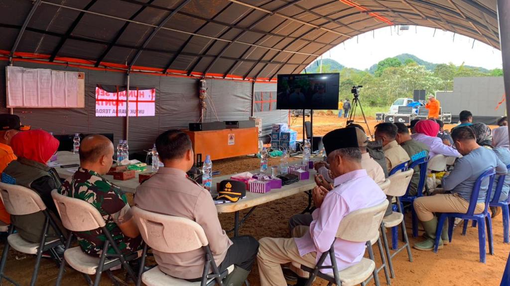 Kapolres 50 Kota Tinjau Lokasi Pembangunan Hunian Sementara Bagi Warga terdampak Bencana di Kabupaten Lima Puluh&nbsp;Kota