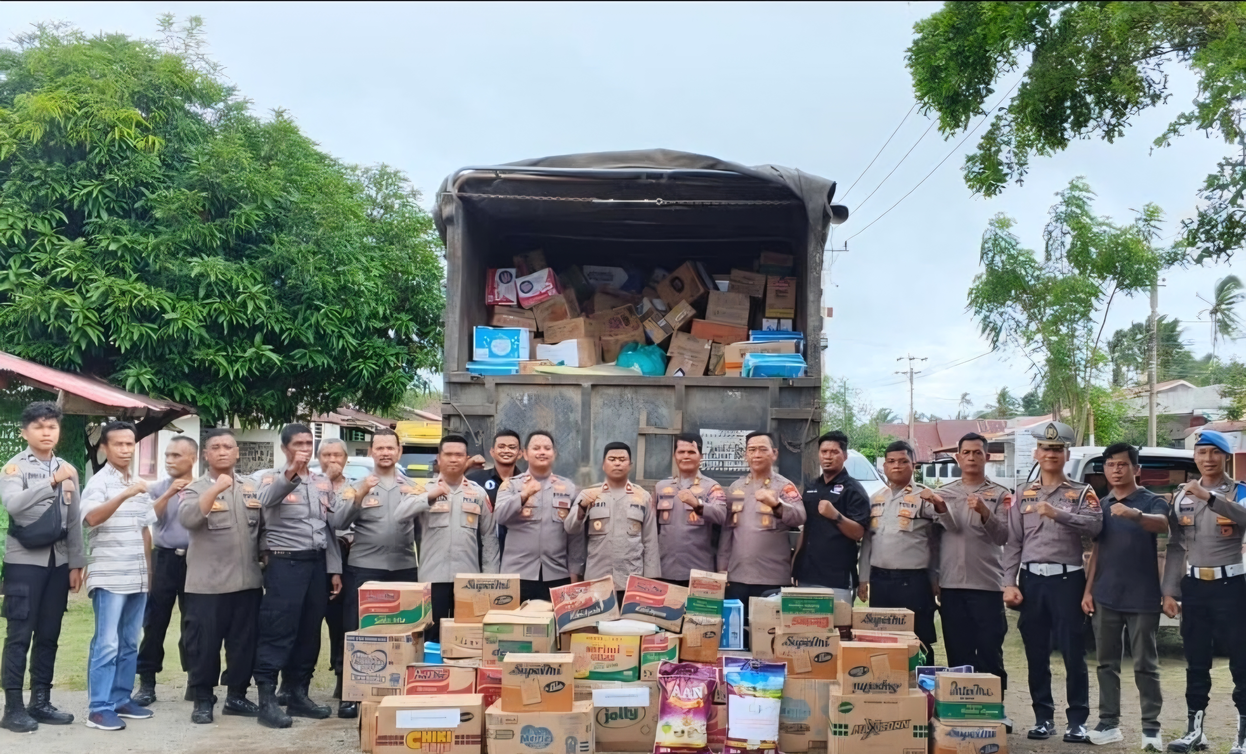 Solidaritas Korps: Polres Muko Muko Kirim Ratusan Paket Bantuan ke Polsek Lengayang