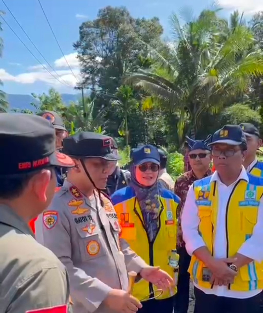 Komitmen Bantu Masyarakat,&nbsp; Kapolda Sumbar : Siap Bangun 300 Titik Air Bersih, “Jangankan 150, Kalau Perlu&nbsp;300!”