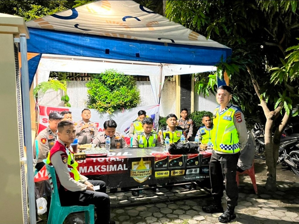 Polresta Padang Laksanakan Pengamanan Gereja dalam Rangka Operasi Lilin Singgalang&nbsp;2025