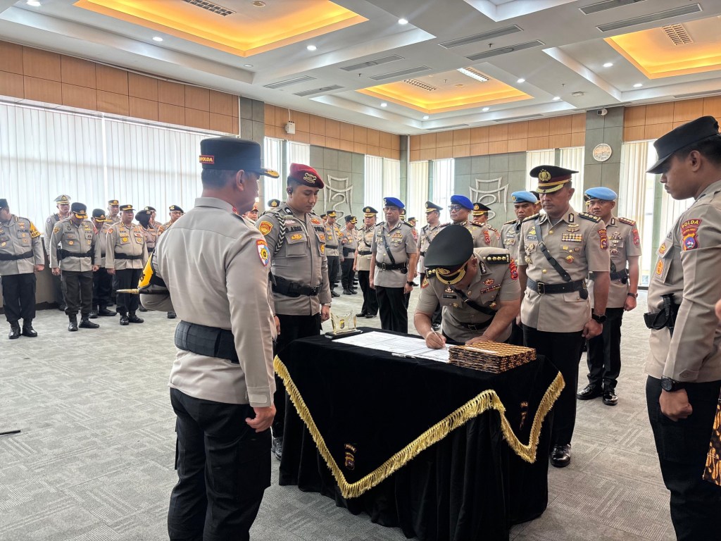 Rotasi Jabatan, Kapolda Sumbar Pimpin Sertijab Pejabat Utama dan Kapolres&nbsp;Jajaran