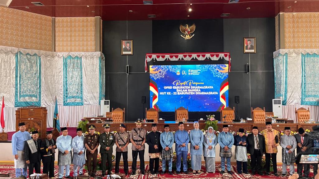 Kapolres Dharmasraya Hadiri Rapat Paripurna HUT ke-22 Kabupaten&nbsp;Dharmasraya