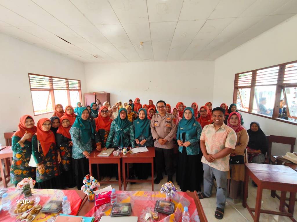 Kanit Binmas Polsek Suliki Menjadi Narasumber Sosialisasi Bahaya Narkoba dan Judi Online di Nagari&nbsp;Limbanang