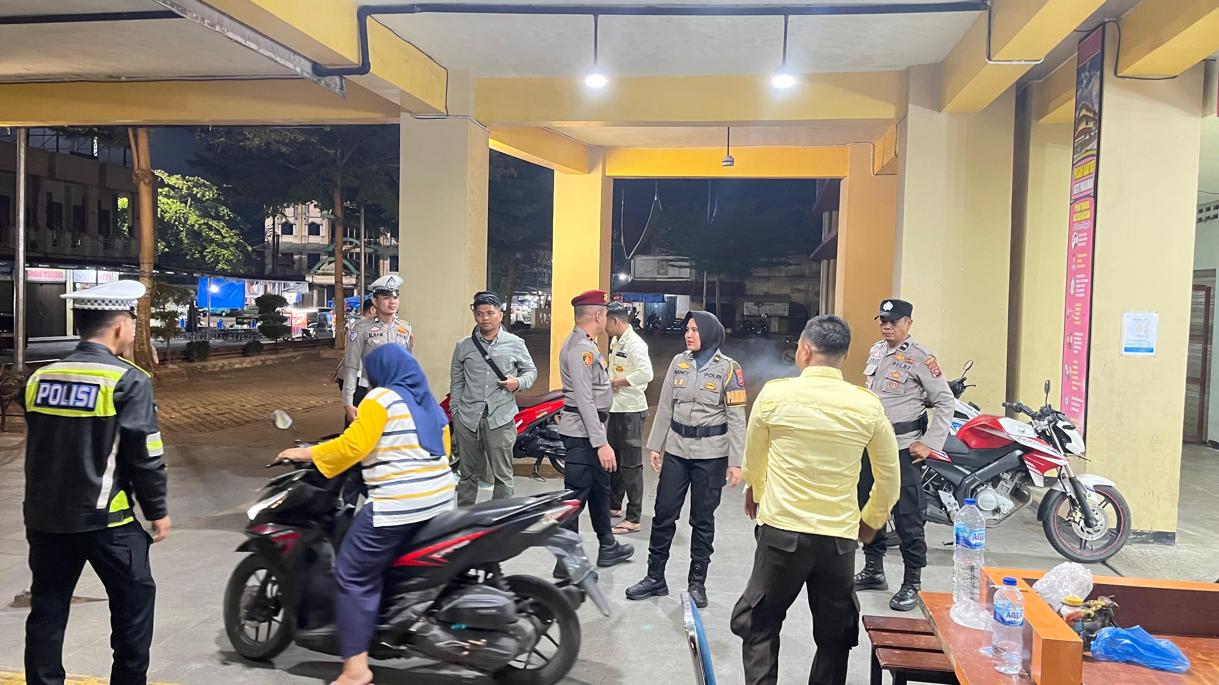 Guna Ciptakan Situasi Kamtibmas Kondusif, Polres Pariaman Laksanakan Patroli Malam