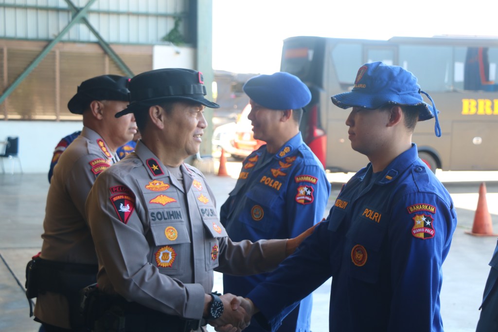 Wakapolda Sumbar Lepas Kepulangan Personel BKO Ditpolairud Baharkam Polri di&nbsp;Sumbar