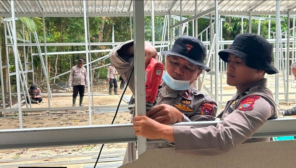 Polsek Bayang Pantau Percepatan Pembangunan Huntara Bagi Pengungsi di Nagari Puluik-Puluik Limau&nbsp;Hantu