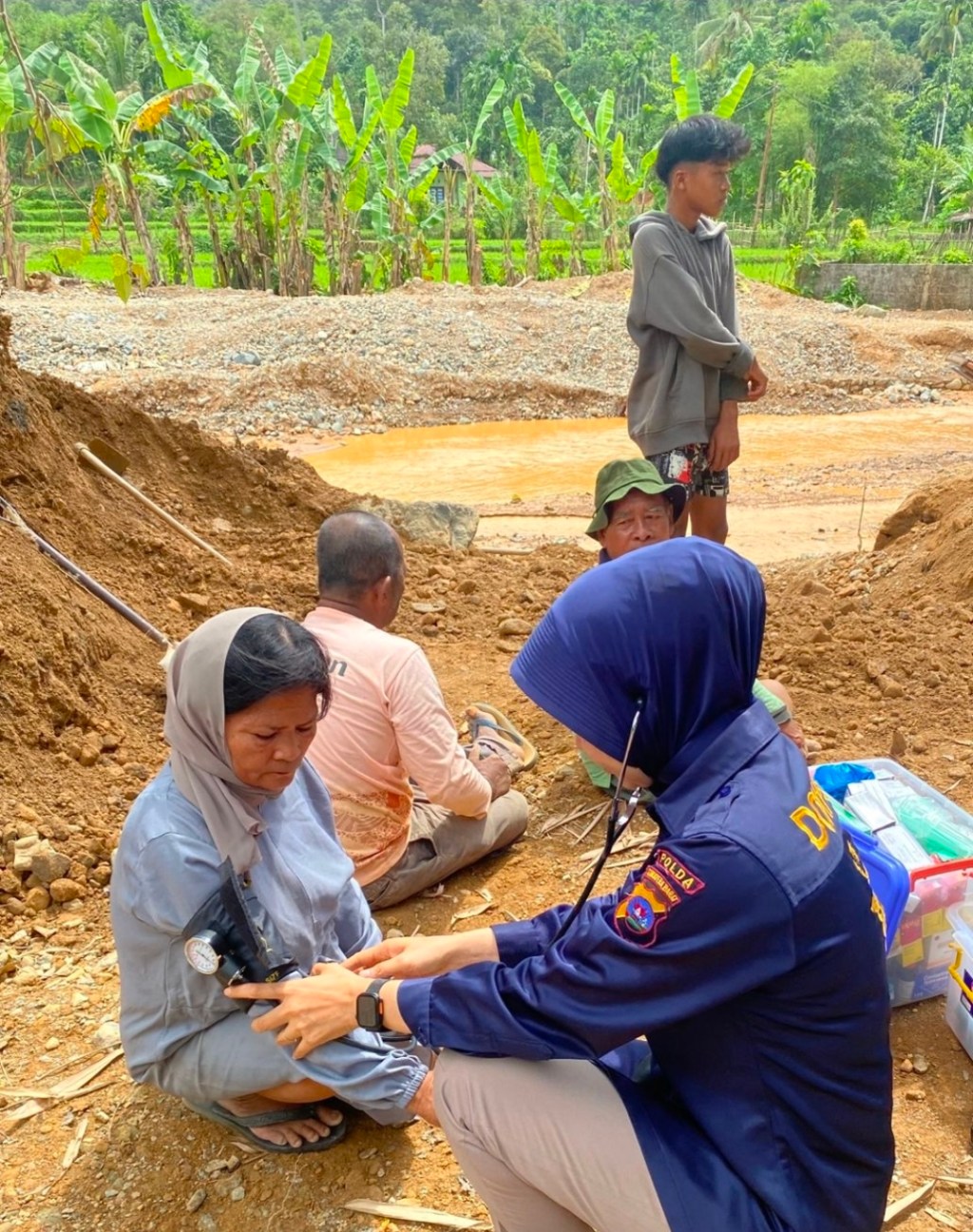Polda Sumbar Terus Konsisten Beri Layanan Medis Gratis bagi Korban Banjir di&nbsp;Padang