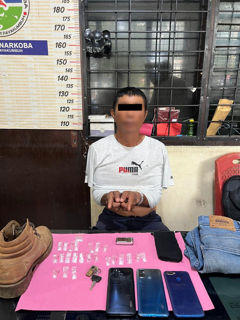 Gerebek Rumah Pengedar Narkotika, Satresnarkoba Polres Payakumbuh Amankan Puluhan Paket Sabu