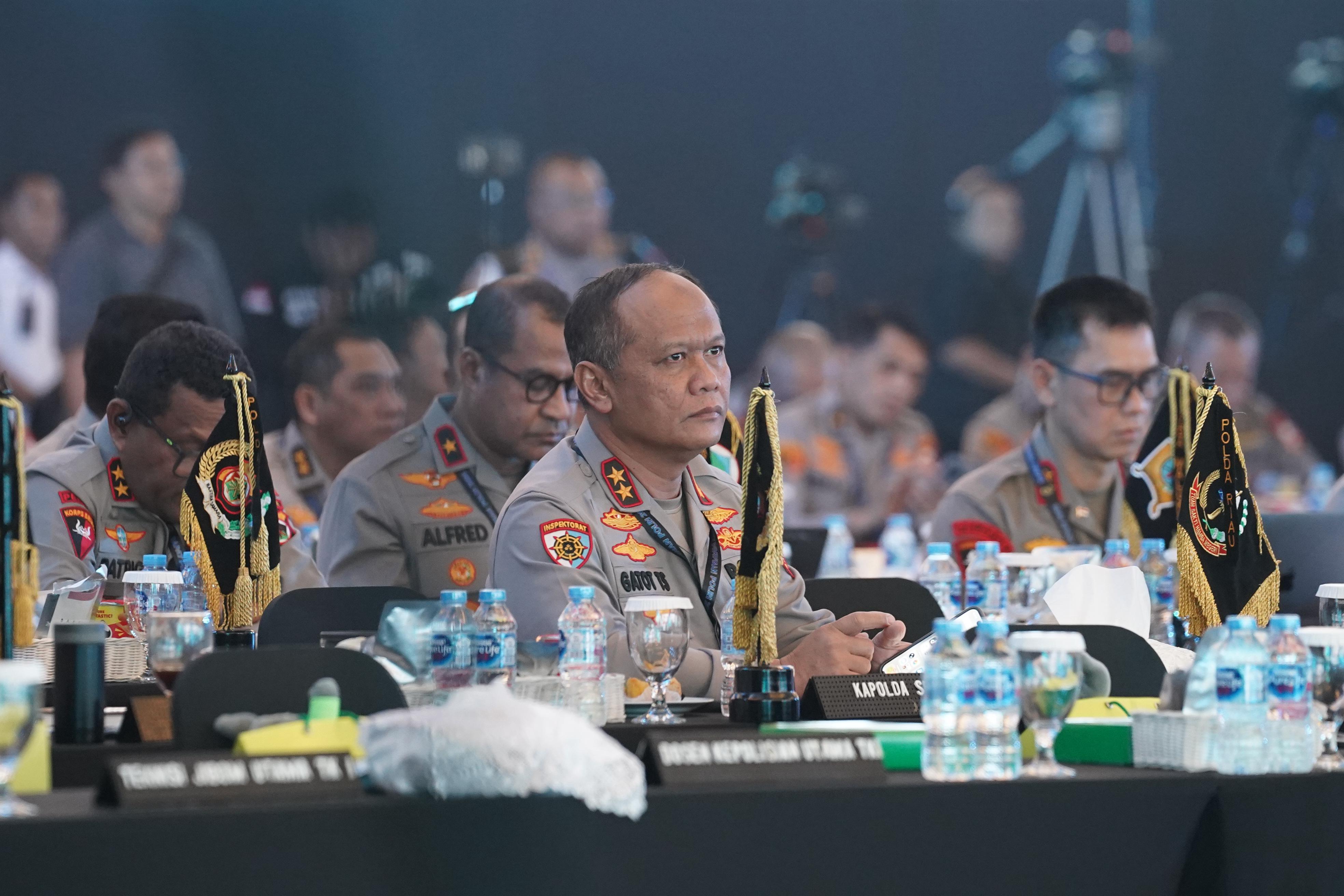 Kapolda Sumbar Irjen Pol Gatot Tri Suryanta Hadiri Rapim Polri 2026, Siap Kawal Program Strategis Pemerintah