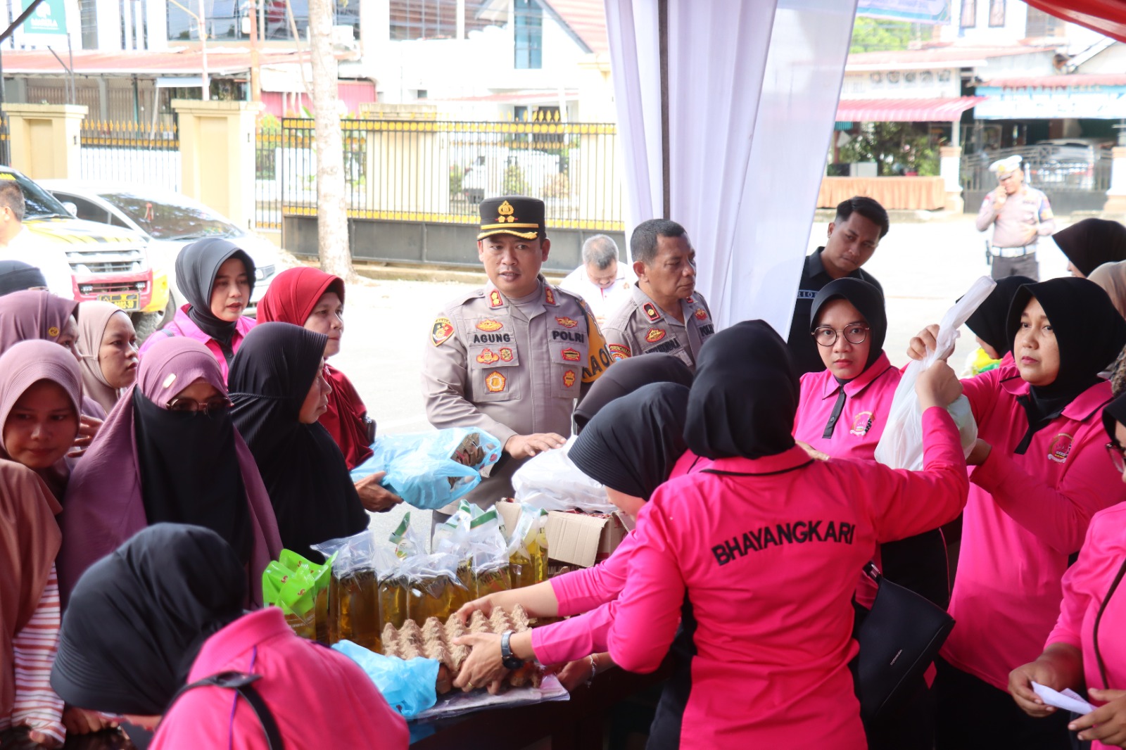 Jelang Lebaran Hari Raya Idul Fitri 1447 H, Polres Pasaman Barat Gelar Gerakan Pasar Pangan Murah