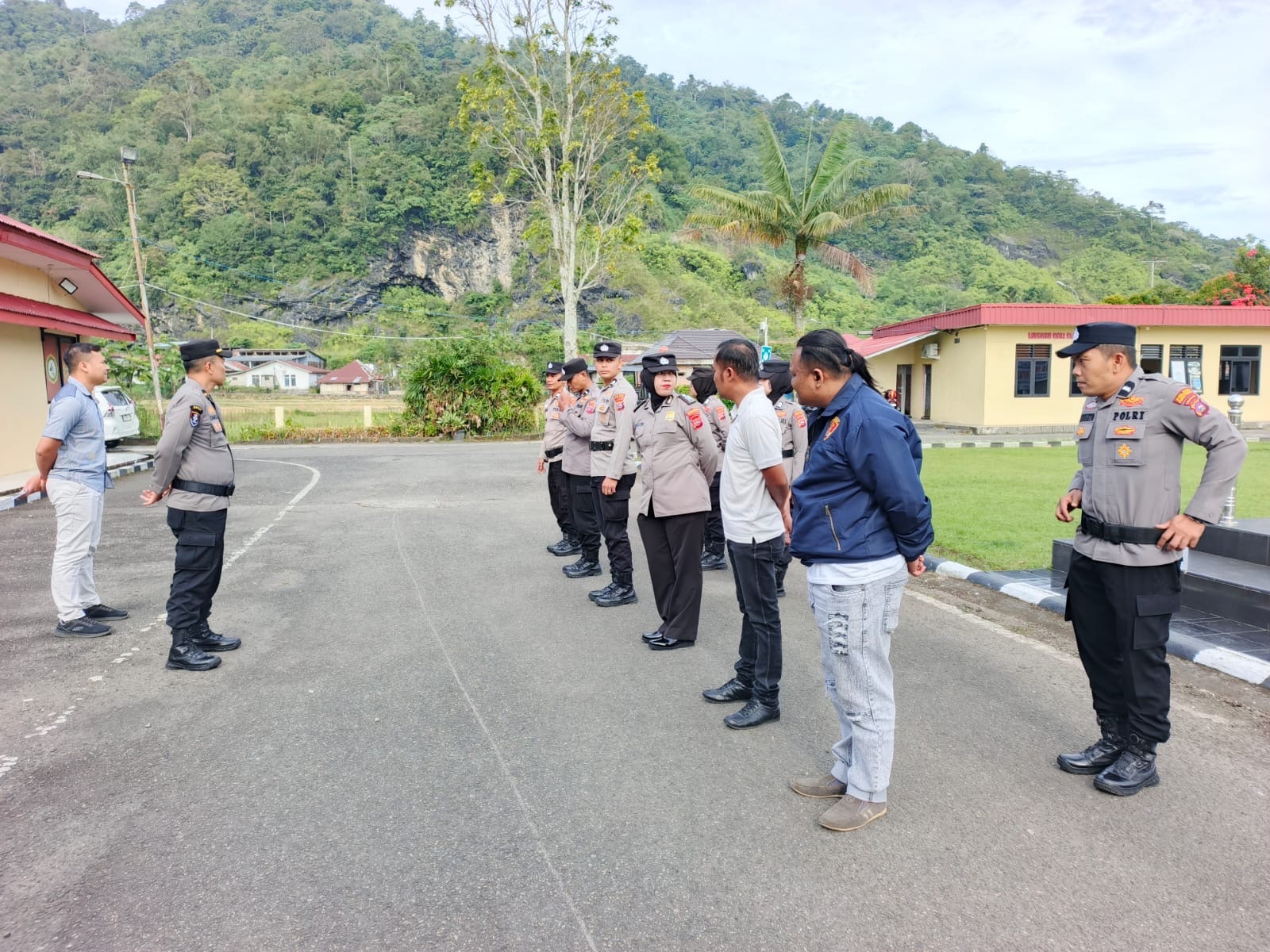 Personel UKL Polres Padang Panjang Disiagakan Hadapi Arus Weekend