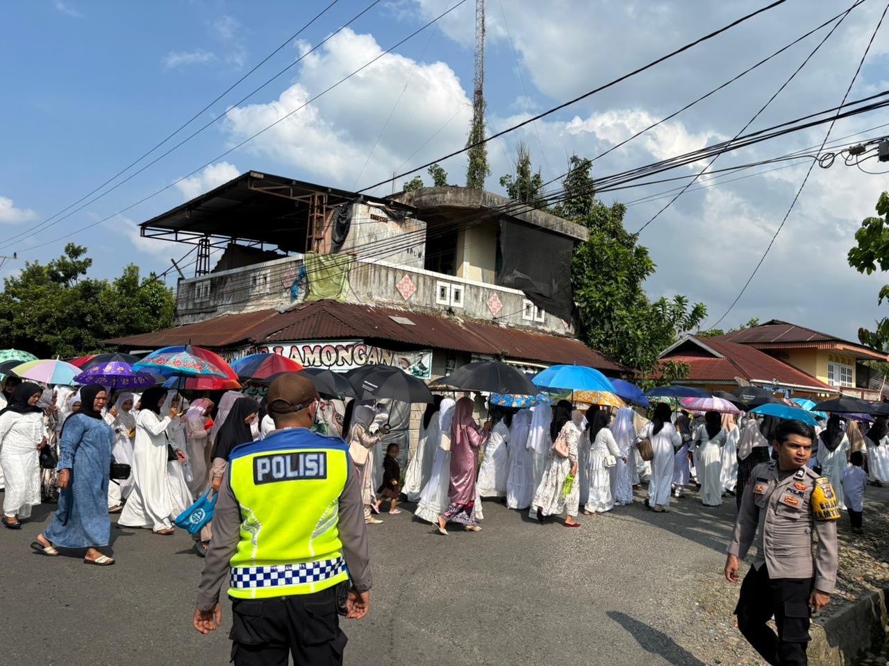 Kapolsek Kapur XI Hadiri Kegiatan Khatam Al-Quran di Masjid Raya Baitul Ikhlas Muaro Paiti