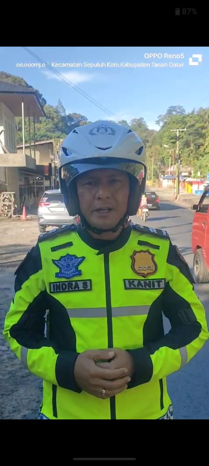 Satlantas Polres Padang Panjang Pantau Arus Lalu Lintas di Portal Lembah Anai, Wujudkan Kamseltibcarlantas