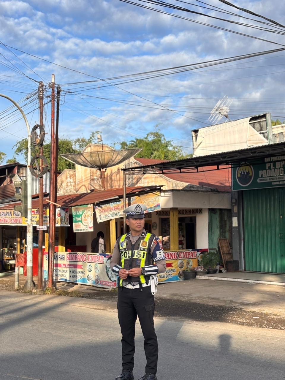 Satlantas Polres 50 Kota Laksanakan Kegiatan Preventif Pagi, Wujudkan Kamseltibcarlantas di Jalan Utama Tanjung Pati