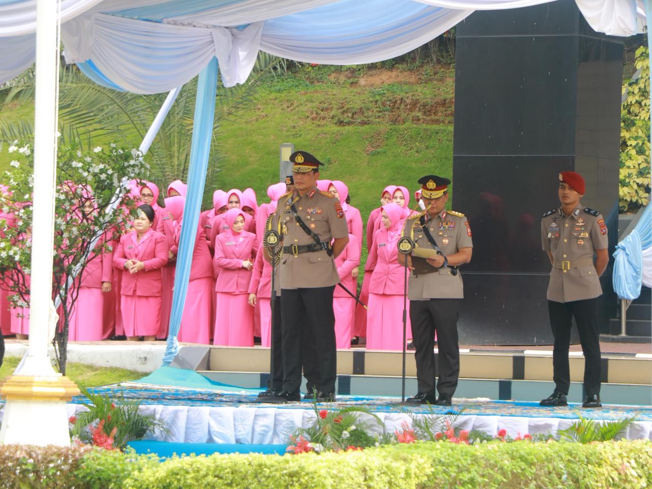 Polda Sumbar Gelar Farewell Parade, Irjen Pol Jati Wiyoto Abadhy Resmi Jabat Kapolda Sumbar