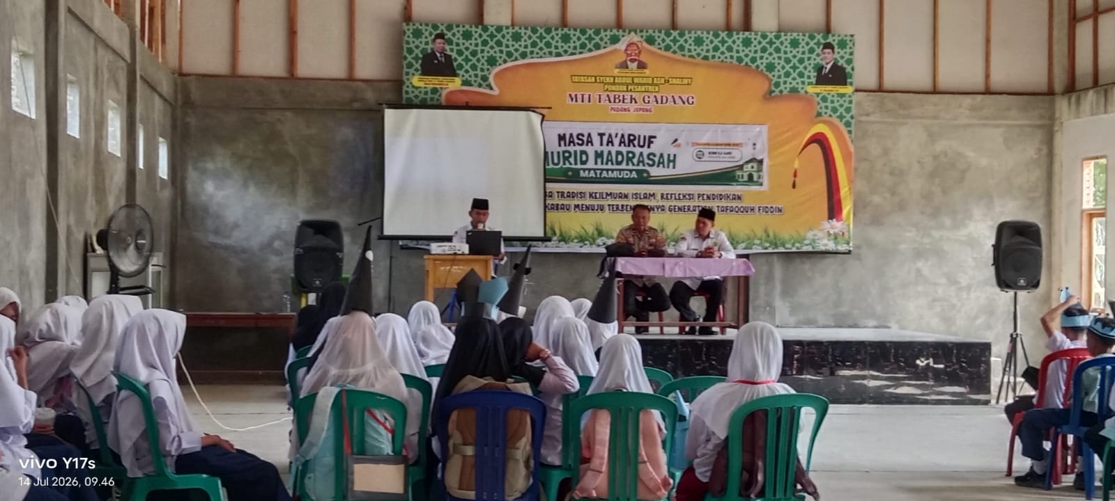 Wakapolsek Guguk Berikan Penyuluhan Kenakalan Remaja kepada Pelajar MTI Tabek Panjang