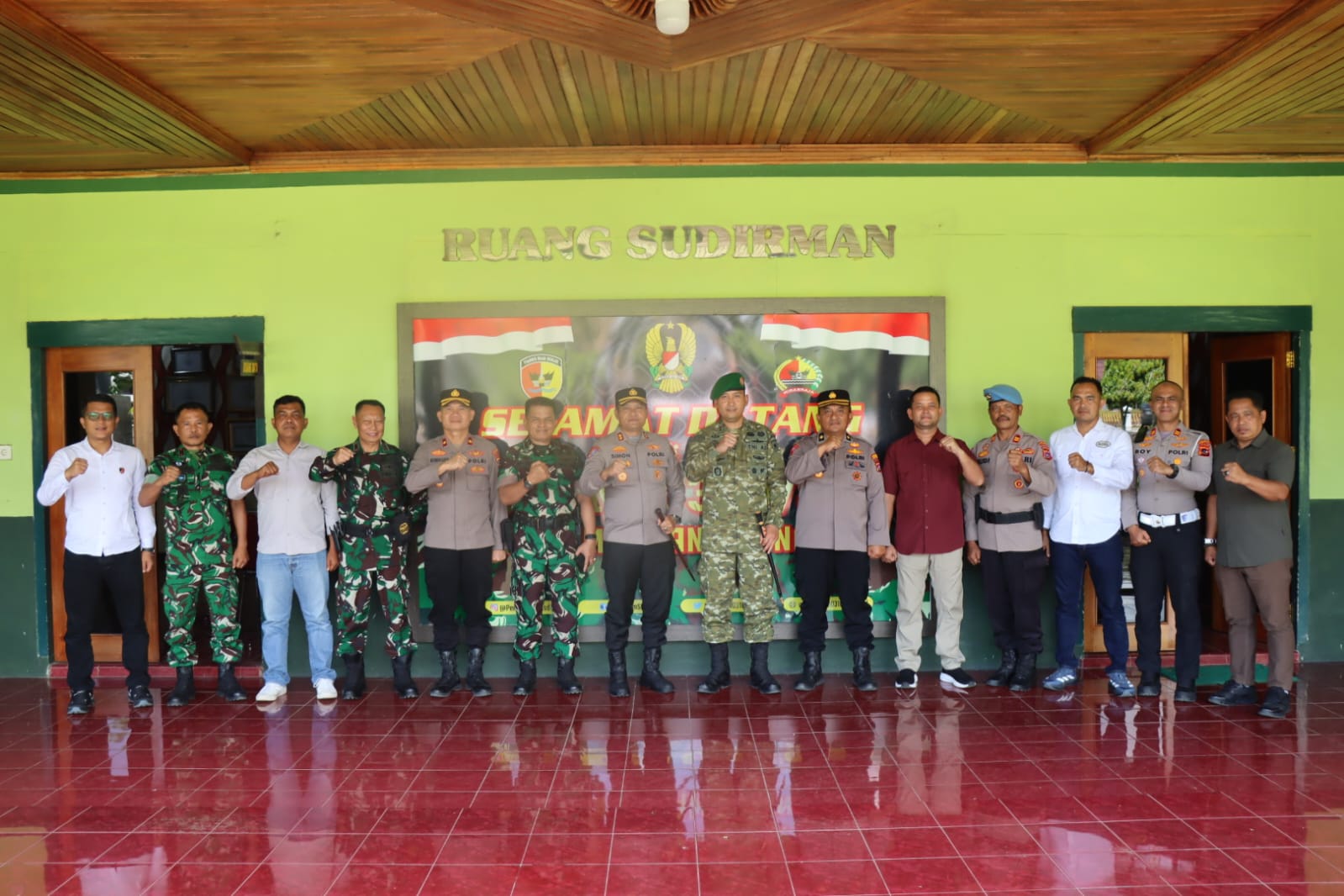 Perkuat Sinergitas TNI–Polri, Kapolres Sawahlunto dan Dandim 0310/SSD Siap Berkolaborasi Sukseskan Program Asta Cita Presiden