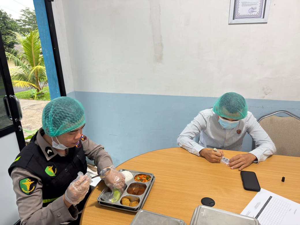 Polres Tanah Datar Lakukan Pemeriksaan Food Safety Program MBG, Pastikan Makanan Aman dan Bergizi