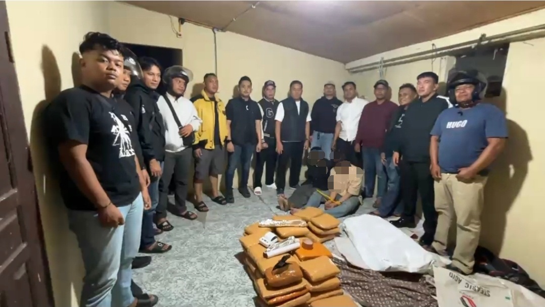 Polresta Bukittinggi Gagalkan Penyelundupan 41 KG Ganja ke Bandung Lewat Ekspedisi, 2 Tersangka Ditangkap