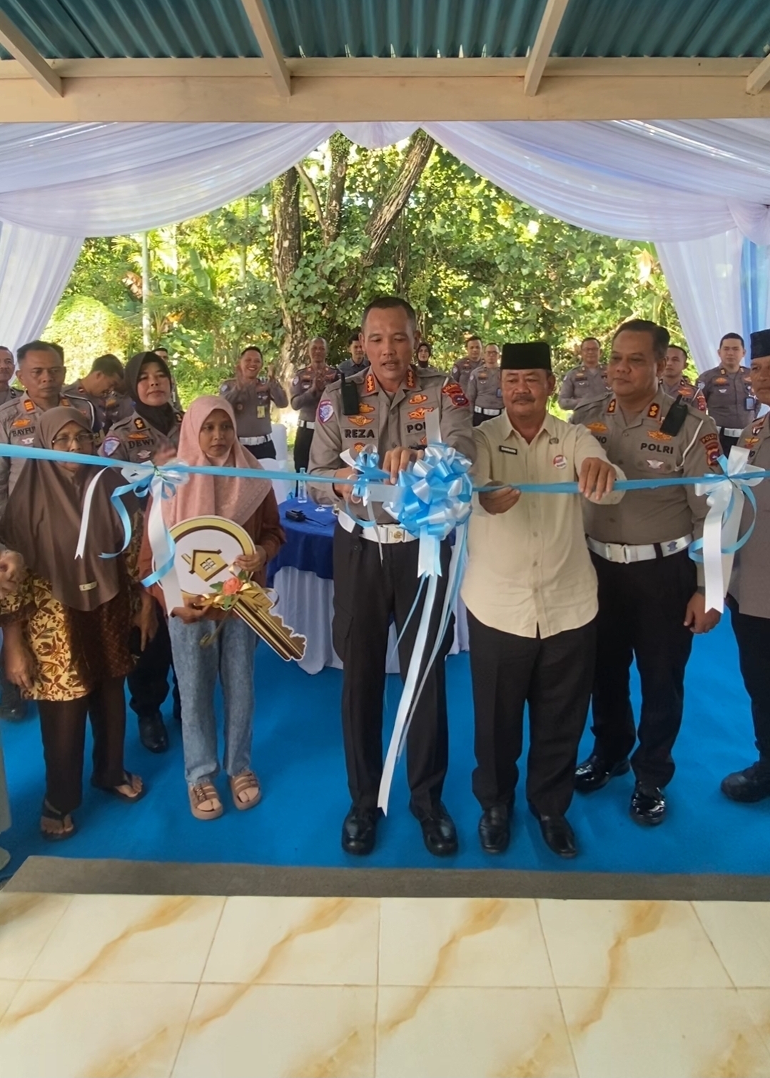 Dirlantas Polda Sumbar Resmikan Rumah Hasil Bedah Rumah dalam Rangka Hari Bhayangkara ke-80