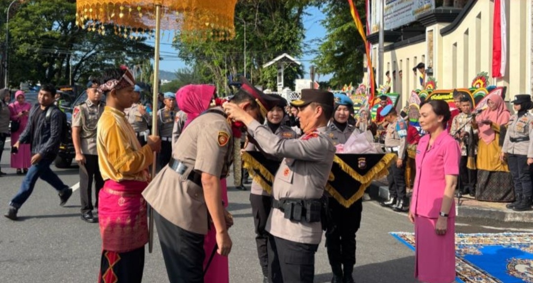 Polda Sumbar Gelar Welcome Parade Sambut Kapolda Baru Irjen Pol Djati Wiyoto Abadhy, S.I.K
