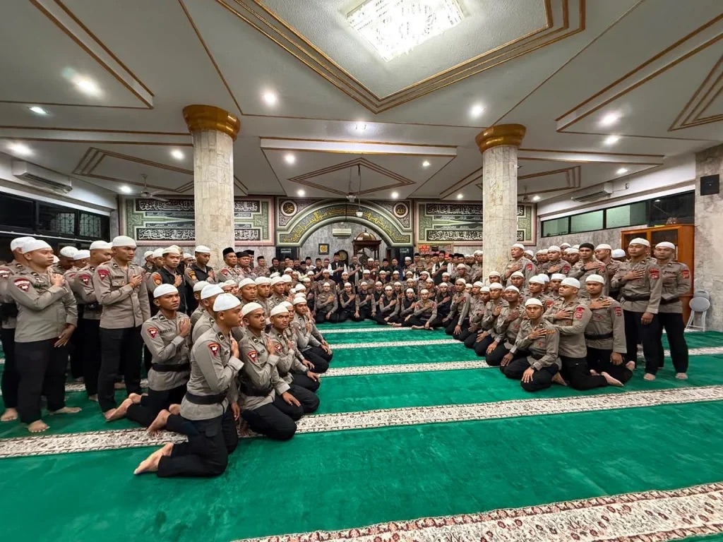 Kapolda Sumbar Ajak Masyarakat Perkuat Sinergi Kamtibmas Lewat Program Gerakan Subuh Berjamaah